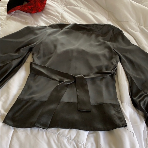 Top - Picture 3 of 4